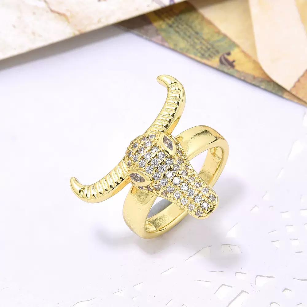 Elegant Silver Cubic Zirconia Chain Link Band