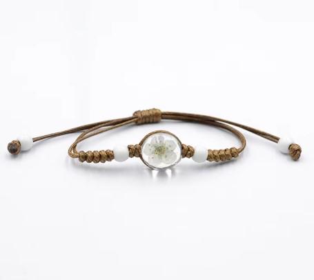 Handmade Real Flower Bracelet  Pressed Resin Charm  Adjustable Macrame  Dried Flower Jewelry