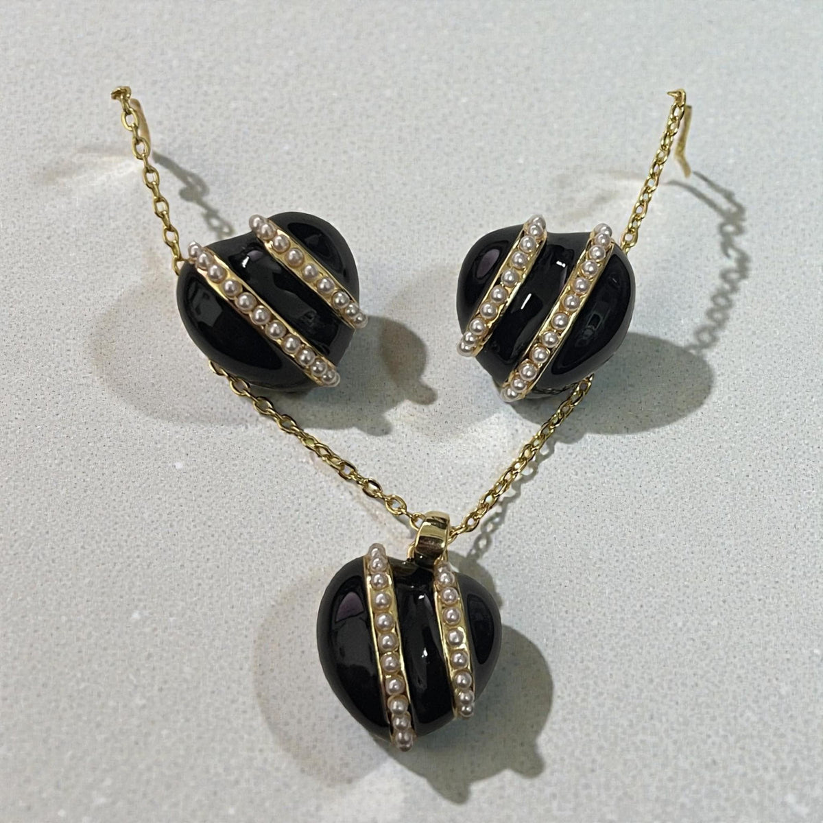 Black Heart Jewelry Set  Pearl Stripe Necklace & Earrings