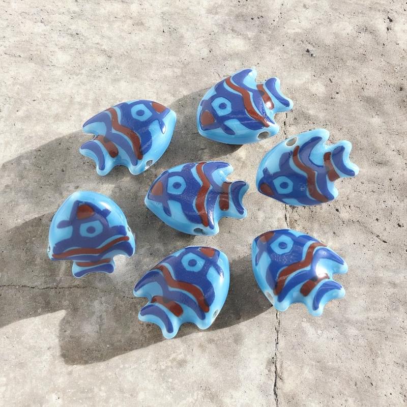 Colorful Ceramic Fish Beads 21.2mmx17.3mm 7.2mm thick