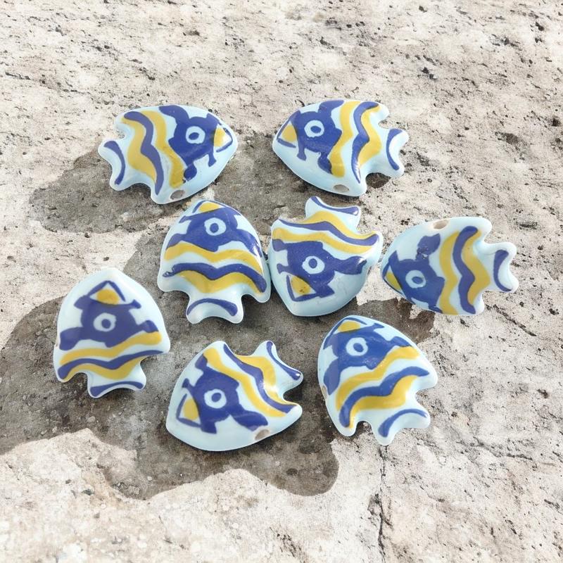 Colorful Ceramic Fish Beads 21.2mmx17.3mm 7.2mm thick