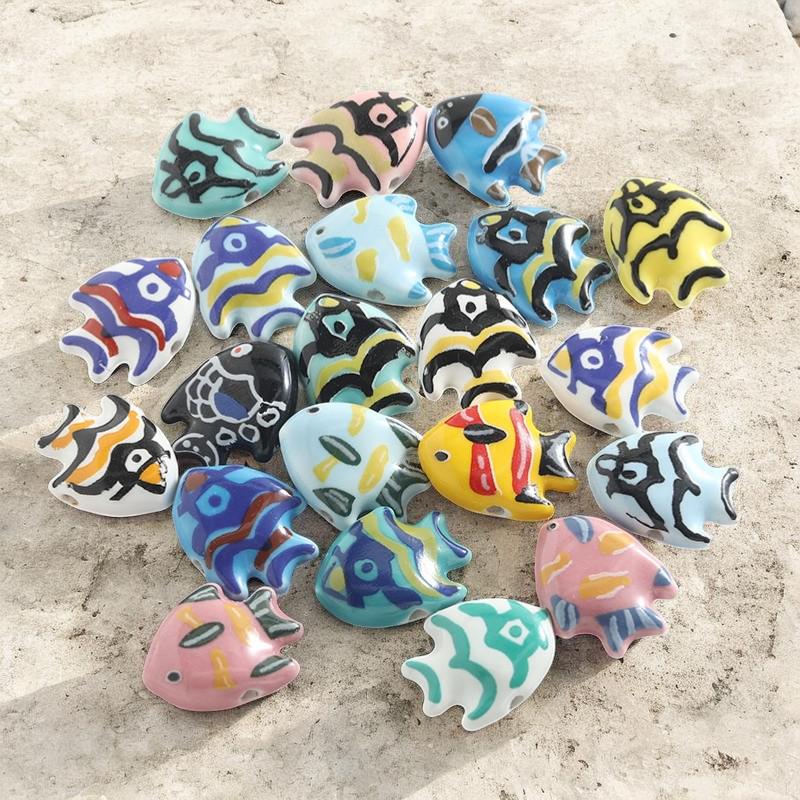 Colorful Ceramic Fish Beads 21.2mmx17.3mm 7.2mm thick