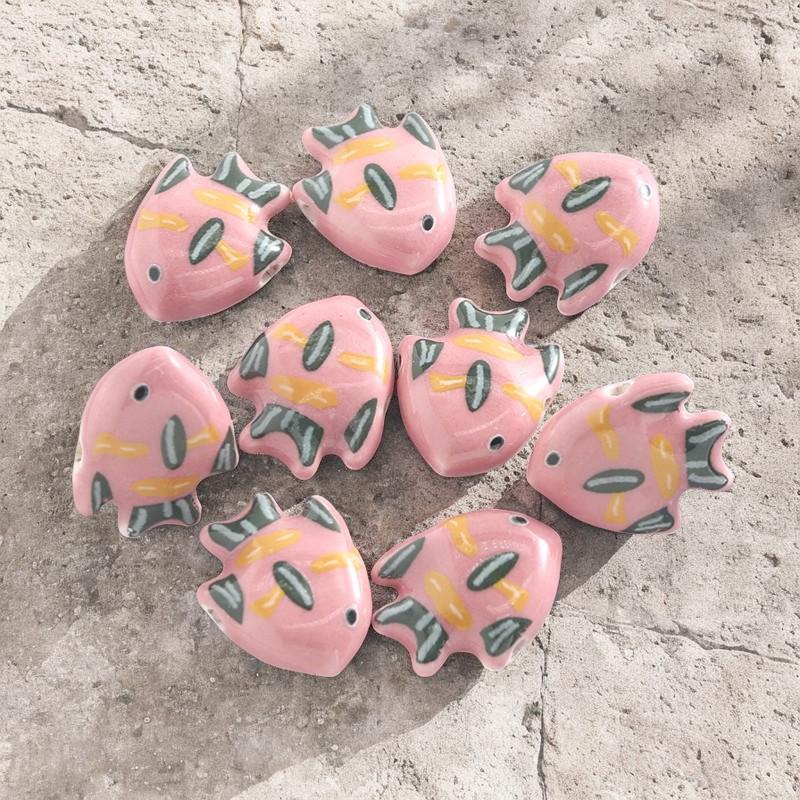 Colorful Ceramic Fish Beads 21.2mmx17.3mm 7.2mm thick