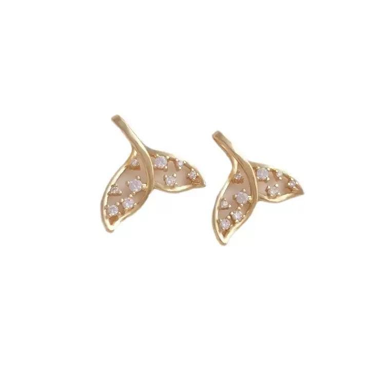 Gold Whale Tail Charm with CZ Pendant, Beach Jewelry Charm for Necklace Bracelet DIY Making