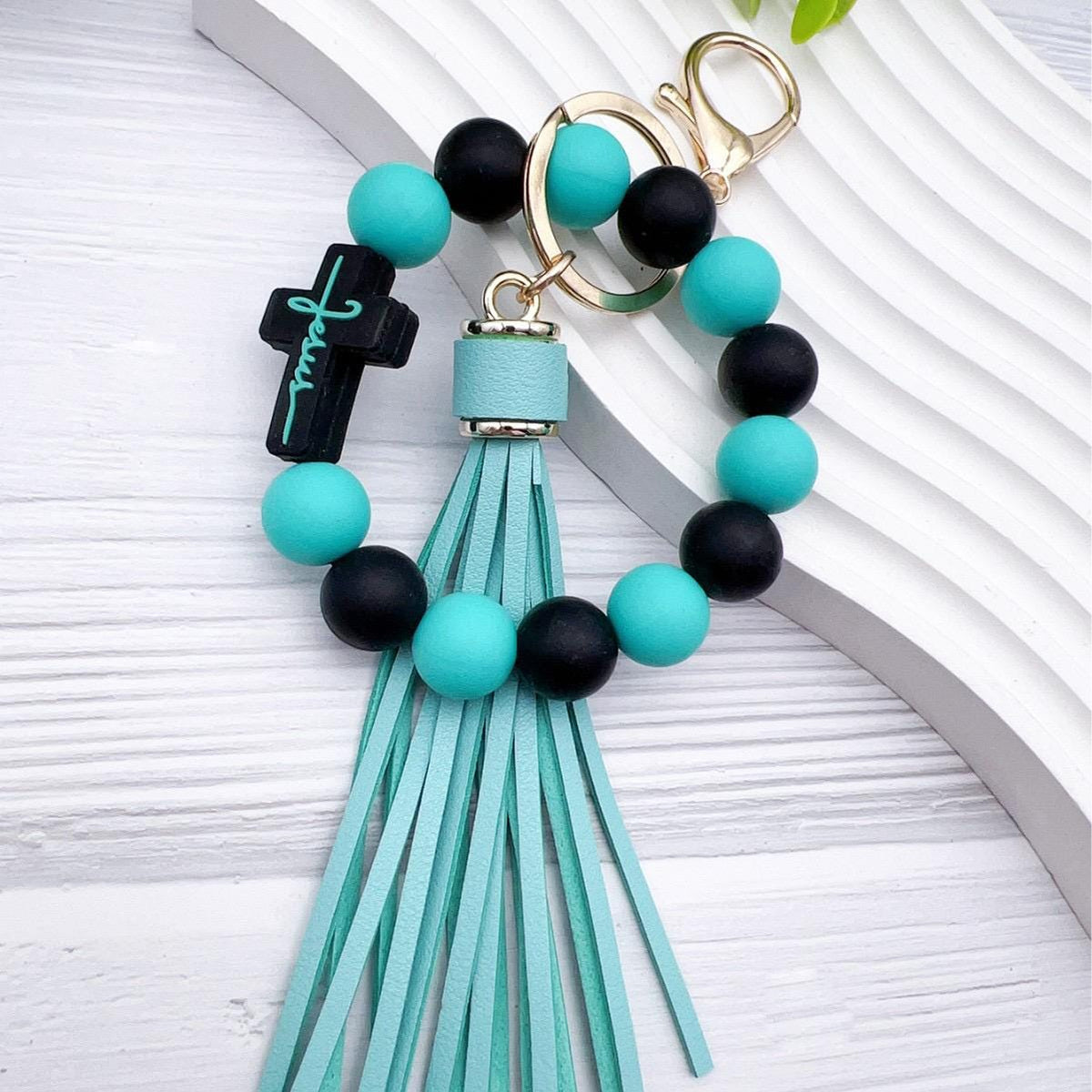 Christian Cross Beaded Wristlet Keychain, Faith Tassel Keychain, Jesus Cross Bracelet Key Ring, Inspirational Christian Gift,